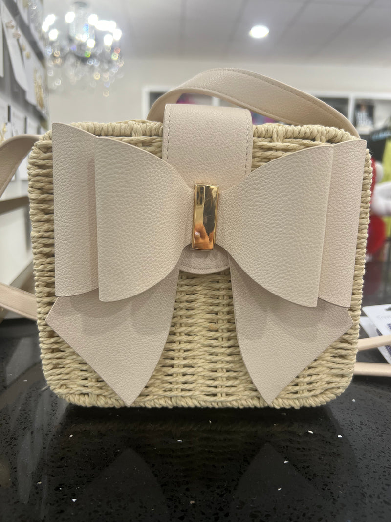 Straw Bow Crossbody